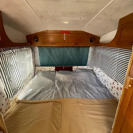 Przyczepa Kempingowa W Centrum Mielna Kemping *